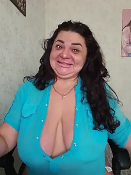 -CUTE-EVVIL- online show from June 14, 2026, 6:14 am