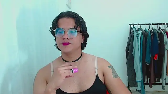 Diane exotic online show from May 27, 2026, 12:53 am