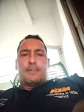 reychuporny online show from May 7, 2026, 6:44 pm