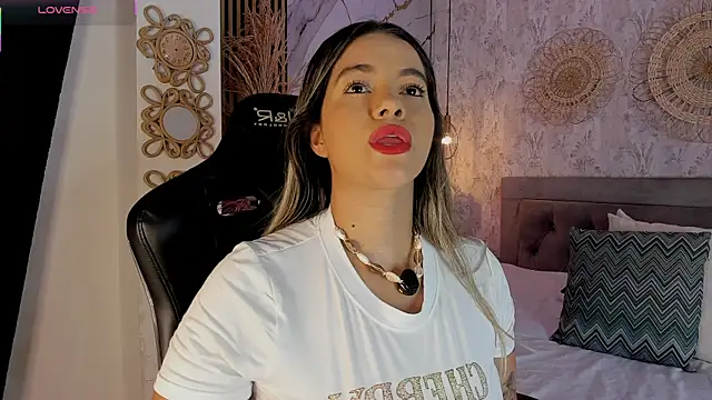 Snapshot of Leidy_2026 chatting on April 30, 2026, 12:56 pm Leidy 2026 online show from April 30, 2026, 12:56 pm