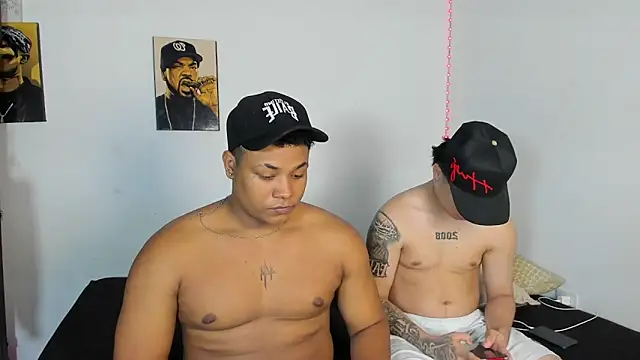 just2latins online show from May 6, 2026, 2:15 am