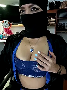 Snapshot of nadia__abaud chatting on September 30, 2025, 1:44 am nadia  abaud online show from September 30, 2025, 1:44 am