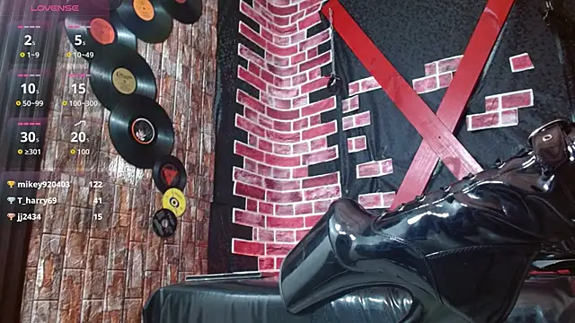 Dominatriz Arlette online show from June 24, 2026, 7:11 pm