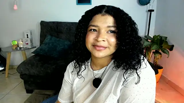 Snapshot of Nerea- chatting on June 29, 2026, 2:51 am Nerea- online show from June 29, 2026, 2:51 am