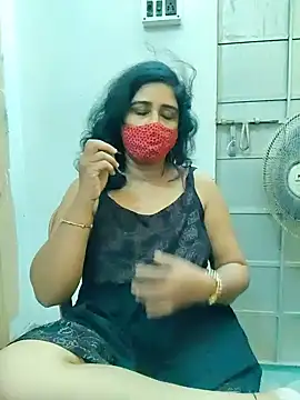 Snapshot of Rulali_44 chatting on May 13, 2026, 7:15 am Rulali 44 online show from May 13, 2026, 7:15 am