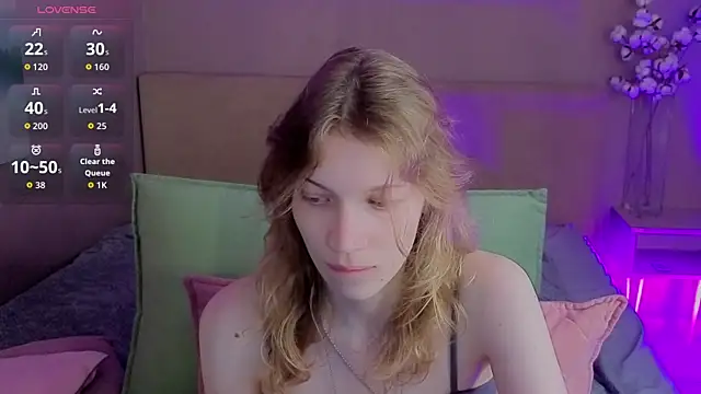 Emily Cartex online show from July 18, 2026, 5:27 am