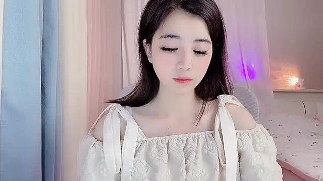 amy-6668 online show from May 28, 2026, 6:10 am