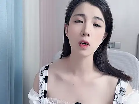 amy-6668 online show from May 2, 2026, 3:56 am