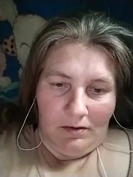 IrisMaris37 online show from May 24, 2026, 9:09 am