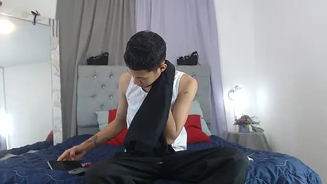 PhillipCox online show from June 2, 2026, 12:38 pm