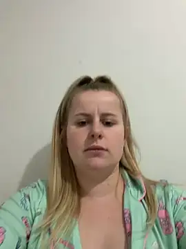 taylor-b online show from May 6, 2026, 4:44 pm