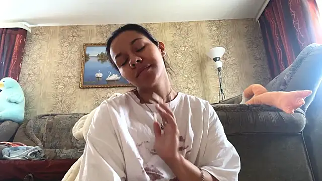 Daisyrtl online show from April 26, 2026, 11:40 am