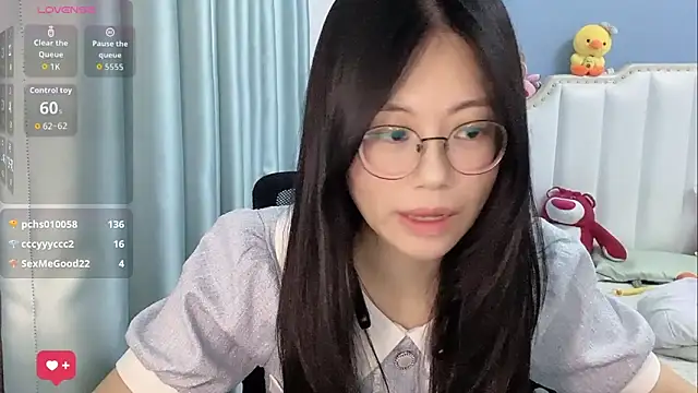 Snapshot of Luna-666 chatting on April 29, 2026, 5:30 pm Luna-666 online show from April 29, 2026, 5:30 pm