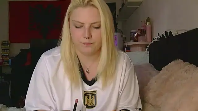 josi-420 online show from June 7, 2026, 1:38 pm