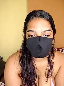 vanika2000 online show from May 31, 2026, 3:56 am