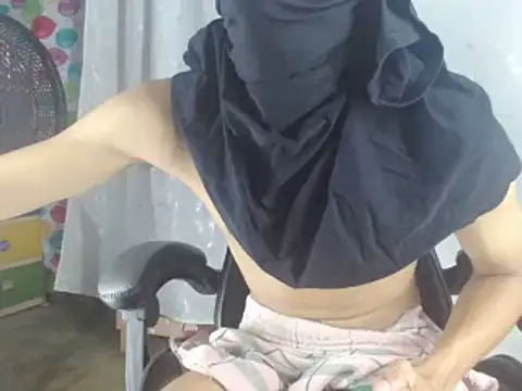 JHOANpss online show from April 29, 2026, 8:04 pm