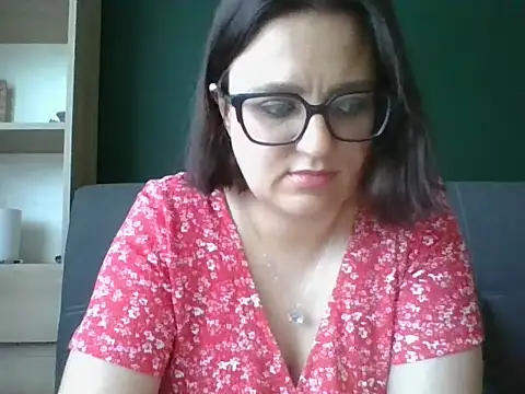 sensual paris online show from June 19, 2026, 5:24 am