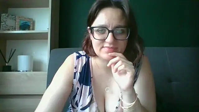 sensual paris online show from July 7, 2026, 5:21 am
