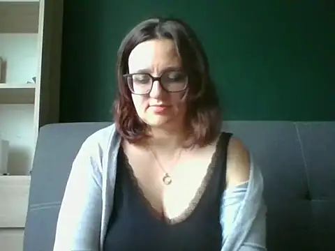 sensual paris online show from June 15, 2026, 5:29 am