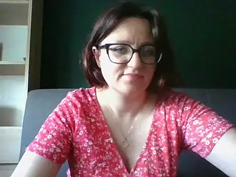 sensual paris online show from June 29, 2026, 5:25 am
