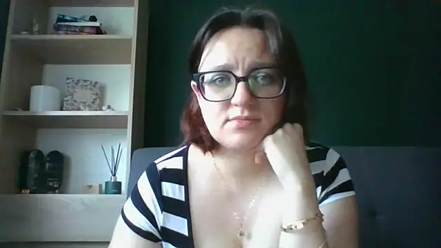 sensual paris online show from July 28, 2026, 5:26 am