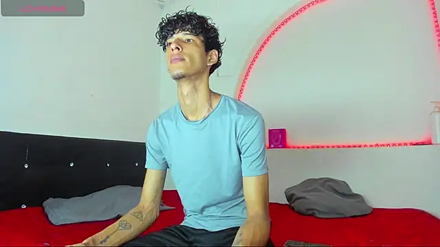 liammendoza98 online show from May 15, 2026, 12:03 pm