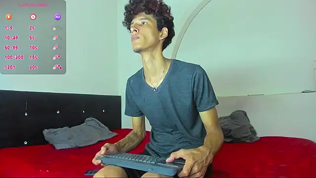 liammendoza98 online show from May 14, 2026, 12:02 pm