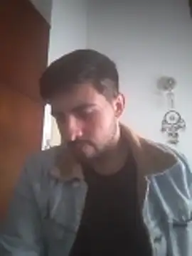 Snapshot of Elvismaximo chatting on May 11, 2026, 2:45 pm Elvismaximo online show from May 11, 2026, 2:45 pm