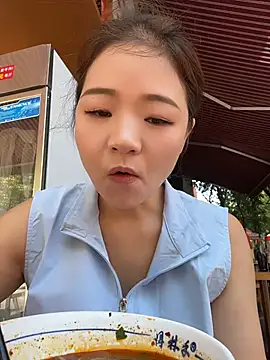 Snapshot of xiaochengzi505 chatting on July 22, 2026, 1:40 am xiaochengzi505 online show from July 22, 2026, 1:40 am