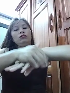-Natina- online show from August 7, 2026, 2:23 pm