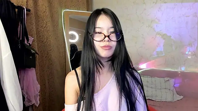 Snapshot of Akiba_cute chatting on May 7, 2026, 7:17 pm Akiba cute online show from May 7, 2026, 7:17 pm