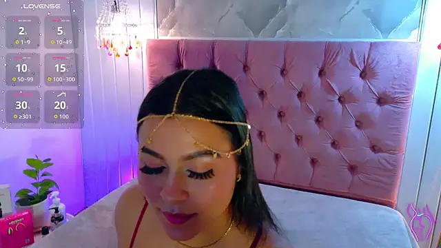 Snapshot of RenataPeach chatting on July 3, 2026, 3:13 am RenataPeach online show from July 3, 2026, 3:13 am