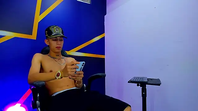 Timmy Turner333 online show from April 27, 2026, 6:28 pm