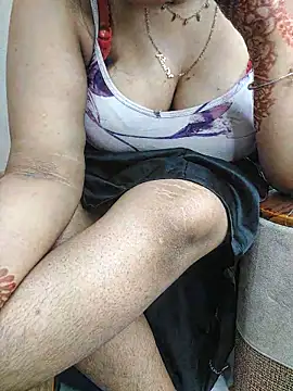 HD Queen 69 online show from May 12, 2026, 5:26 am