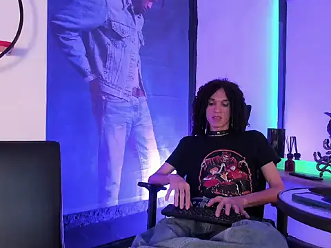 anddy hugecock online show from May 30, 2026, 1:06 pm