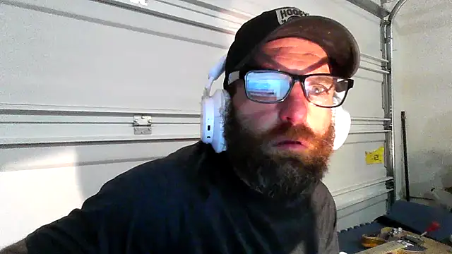 yourpersonalpeer1 online show from July 17, 2026, 9:28 am