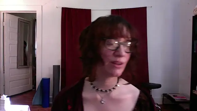 AnnywnBelle online show from May 12, 2026, 10:05 pm