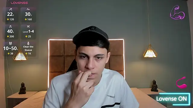Snapshot of Ethanx18_ chatting on June 29, 2026, 9:14 pm Ethanx18 online show from June 29, 2026, 9:14 pm