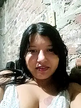 Snapshot of Estrellitadelmar chatting on May 24, 2026, 1:49 am Estrellitadelmar online show from May 24, 2026, 1:49 am