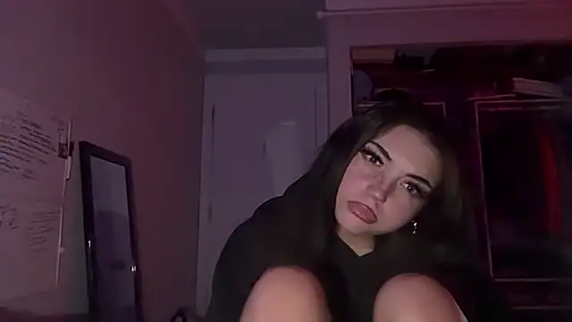 Maddieblairxo online show from July 26, 2026, 8:10 am