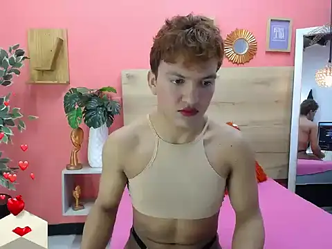 aslyhernandez99 online show from April 29, 2026, 10:19 am