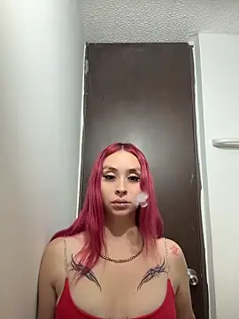 Snapshot of Sophia_Luxx chatting on May 26, 2026, 12:42 am Sophia Luxx online show from May 26, 2026, 12:42 am