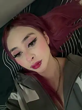 Snapshot of Sophia_Luxx chatting on April 28, 2026, 4:22 pm Sophia Luxx online show from April 28, 2026, 4:22 pm