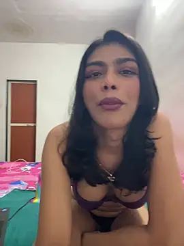 Mayra xx online show from July 3, 2026, 6:47 pm