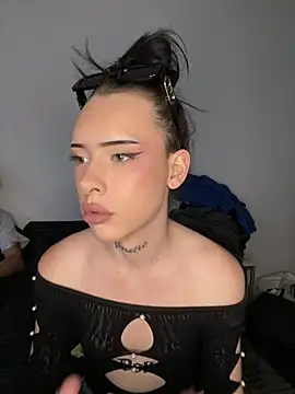 hailiechyll online show from June 5, 2026, 7:19 pm