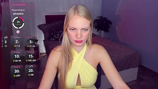 Snapshot of NancyGlamour chatting on June 26, 2026, 11:16 am NancyGlamour online show from June 26, 2026, 11:16 am
