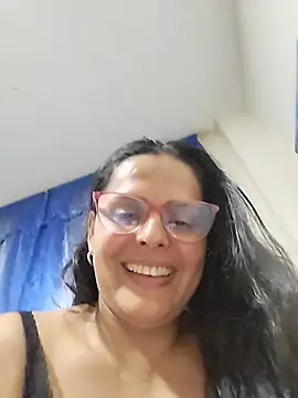 Bella Morena27 online show from May 5, 2026, 3:42 am