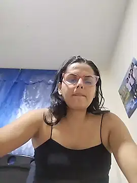 Bella Morena27 online show from May 12, 2026, 2:08 am