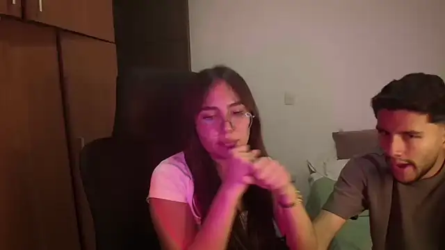 Snapshot of abbyyandmaxx chatting on May 27, 2026, 1:57 am abbyyandmaxx online show from May 27, 2026, 1:57 am