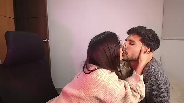 abbyyandmaxx online show from July 30, 2026, 3:38 am